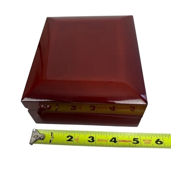 Rosewood Jewelry Box Made By Nobel Measures 6x5x2.75” Ivory Compartment Clean! - Picture 10 of 10